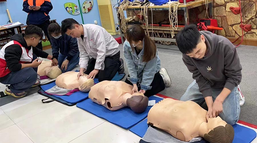 提升自救互救能力！金環(huán)電器開(kāi)展初級(jí)救護(hù)員培訓(xùn)學(xué)習(xí)