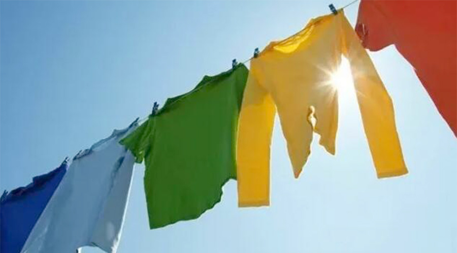 家用衣服烘干機(jī)與太陽(yáng)晾曬干衣相比，哪種更節(jié)省能源？