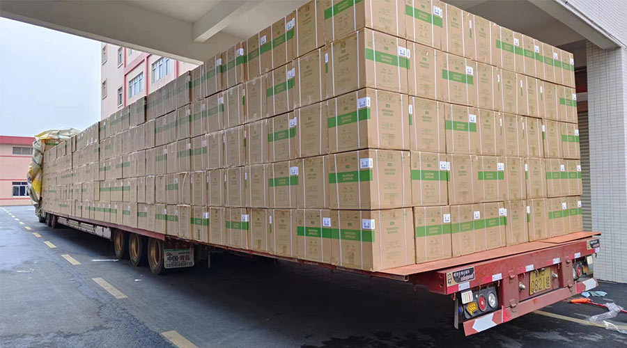 場(chǎng)面壯觀！國內(nèi)某知名品牌客戶2000臺(tái)波輪洗衣機(jī)高效裝柜完畢