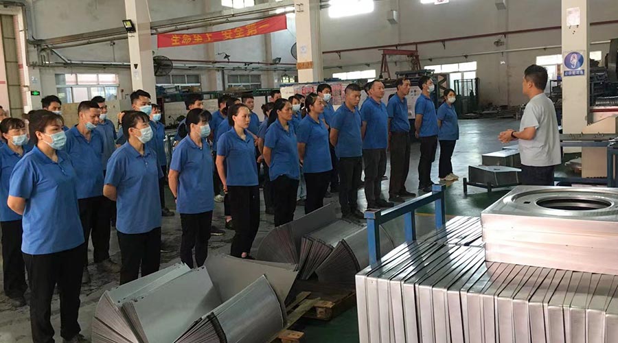 五一放假在即！金環(huán)電器沖壓車間開展早會強調(diào)工作效率