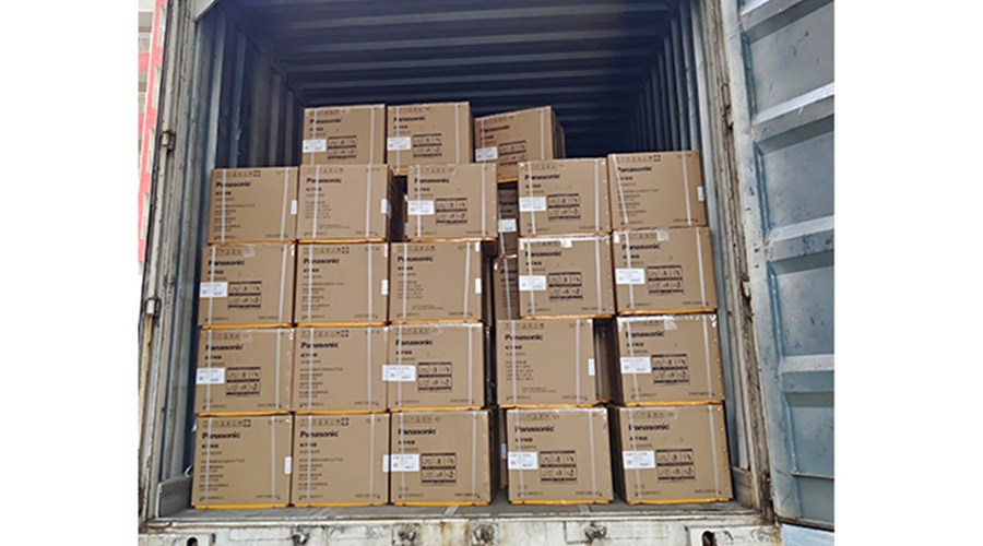 滿滿的貨物！國內(nèi)知名品牌客戶全自動滾筒洗衣機裝柜發(fā)貨