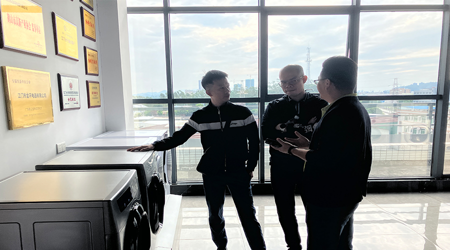 廣交會熱度延續(xù)，金環(huán)電器再迎考察團(tuán)